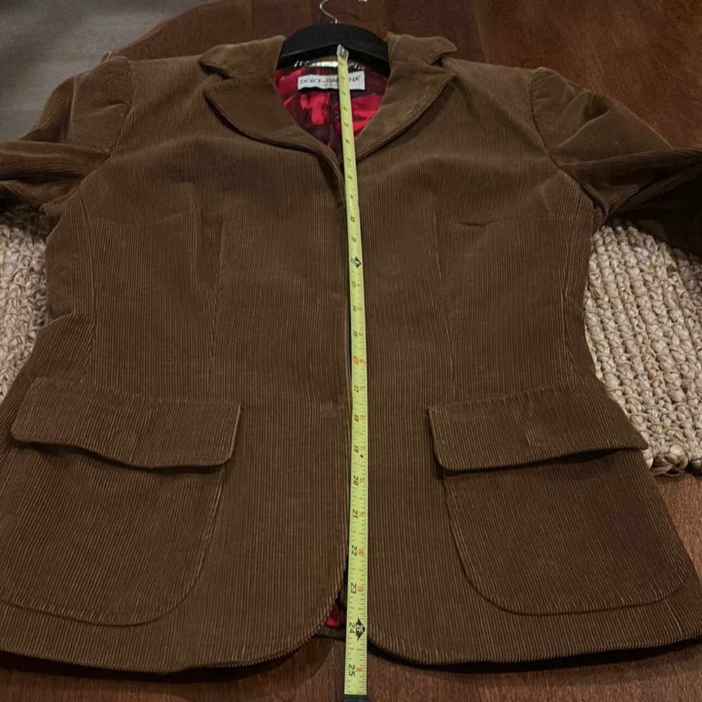 Dolce & Gabbana Brown Blazer with Red Lining - Picture 13 of 16